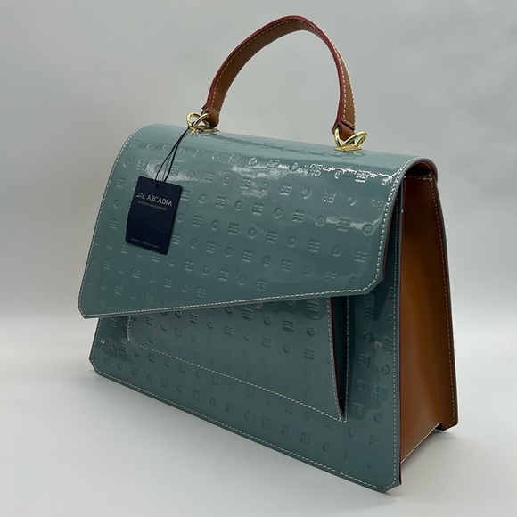 2277- Arcadia Patent Blue Crossbody Bag Made In Italy Patent Leather NWT - Picture 3 of 12